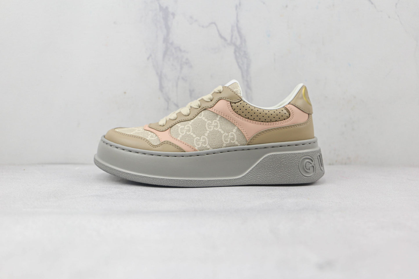 Gucci Baskets GG Supreme - Beige