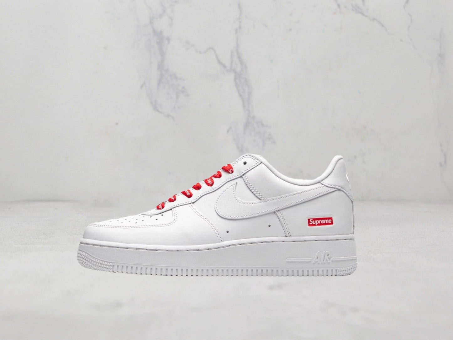 Nike Air Force 1 Low Supreme White - Rouge