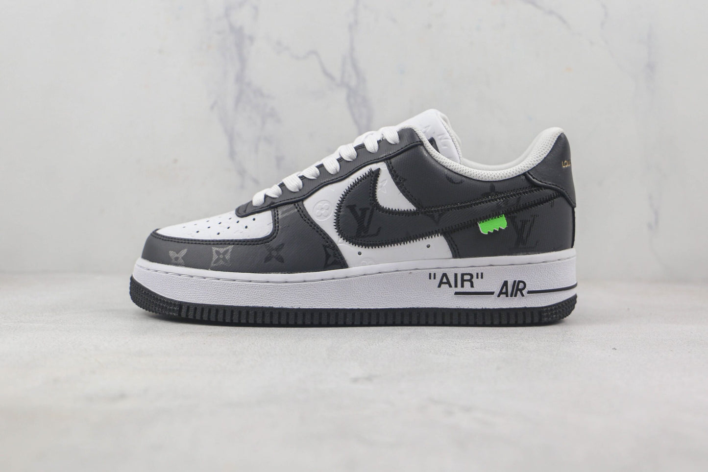 Louis Vuitton Sneaker Nike Air Force 1 by Virgil Abloh - Noir