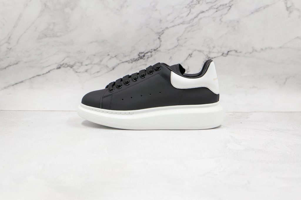 Alexander McQueen Oversize - Noir