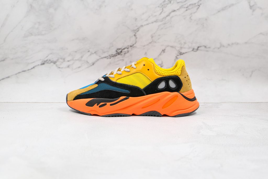 Yeezy Boost 700 - Jaune / orange