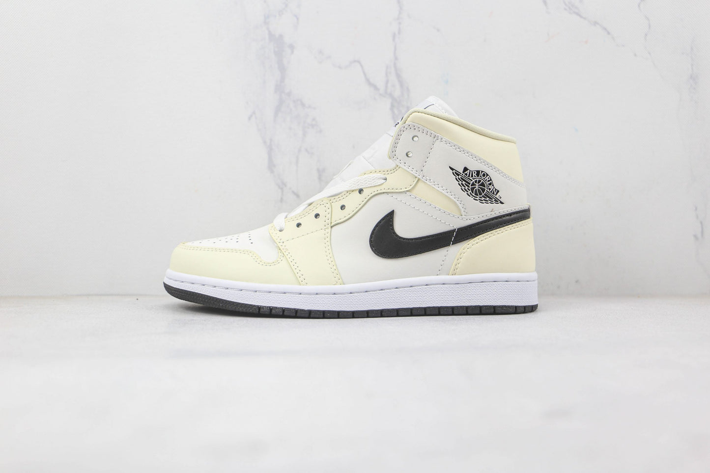 Jordan 1 Mid Coconut Milk -