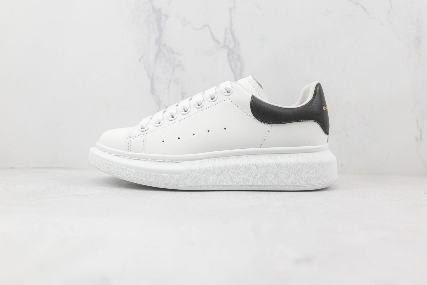 Alexander McQueen Oversize - Blanc/Noir
