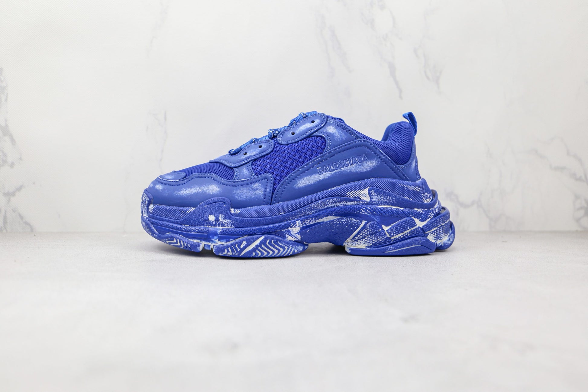 Balenciaga Triple S &#8211; Fade