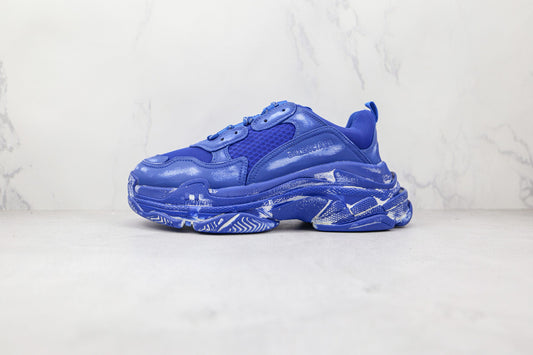 Balenciaga Triple S &#8211; Fade