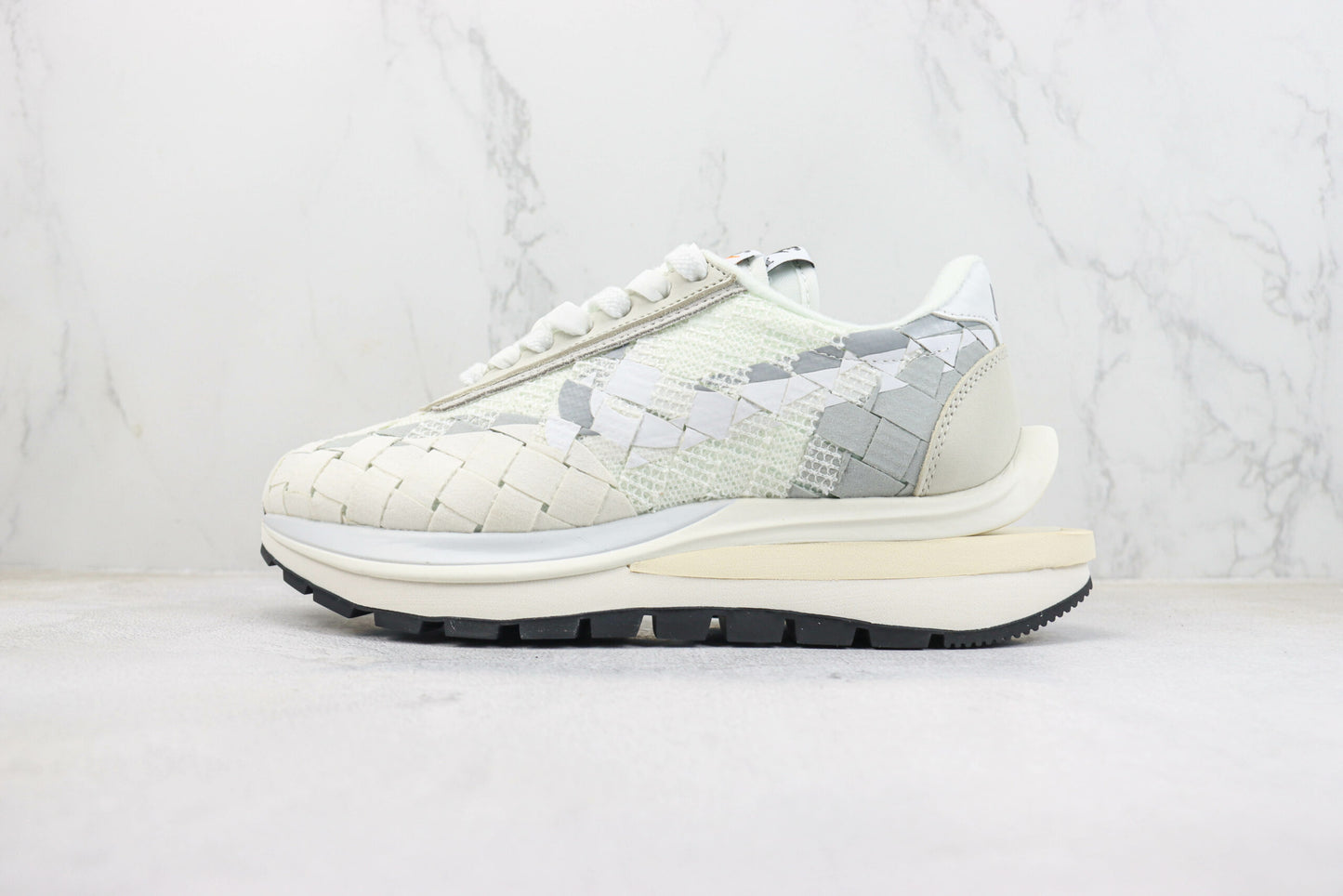 Nike VaporWaffle Woven Sacai Jean Paul Gaultier - Blanc