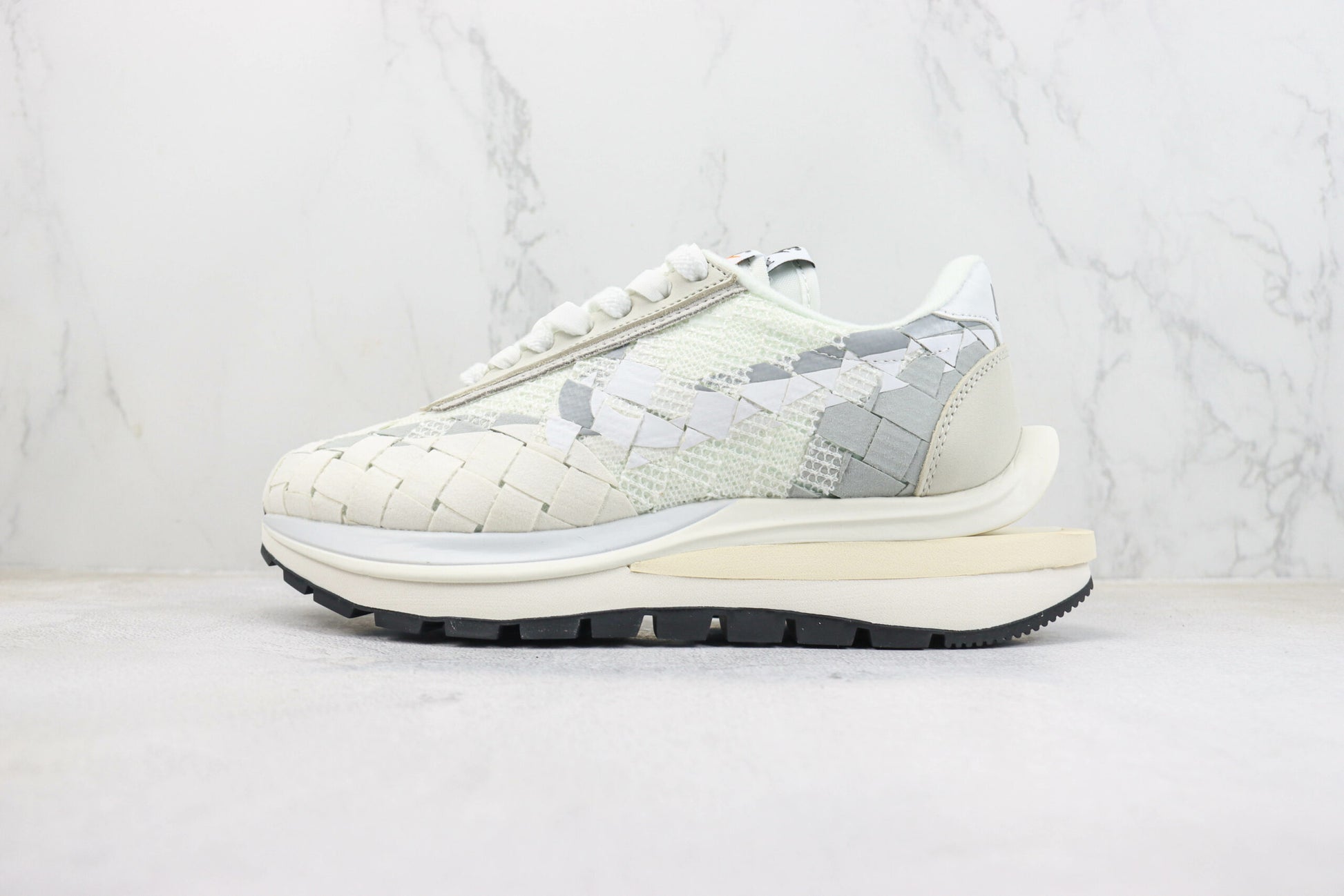 Nike VaporWaffle Woven Sacai Jean Paul Gaultier - Blanc