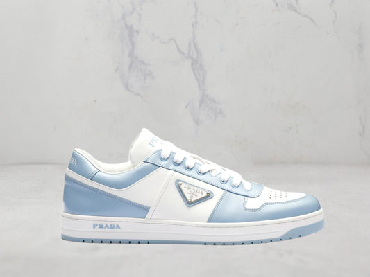 Prada Baskets Downtown en cuir - Bleu clair