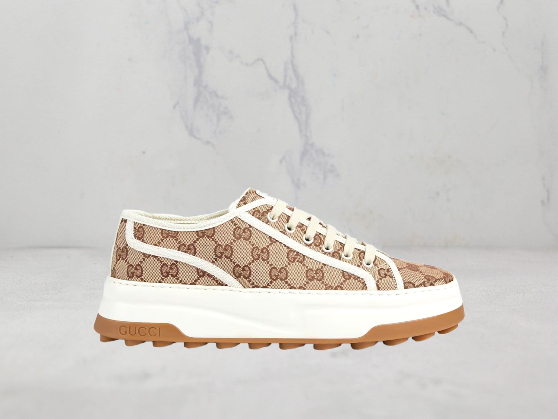 Gucci Basket GG en toile - Noir