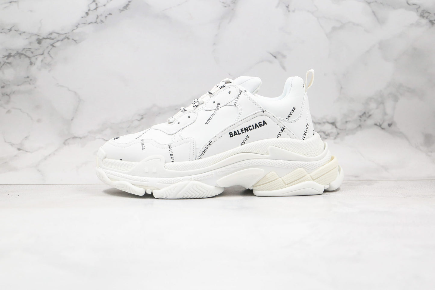 Balenciaga Triple S &#8211; Allover Logo - Blanc