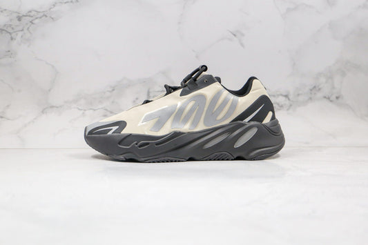 Yeezy Boost 700 MNVN