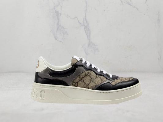 Gucci Basket GG embossé - Marron