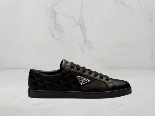 Prada Baskets Cuir et Nylon - Noir