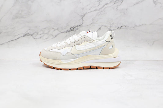 Nike Vaporwaffle Sacai Gum - Blanc