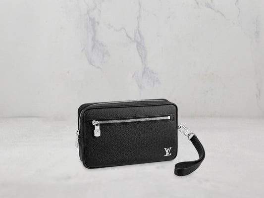 Louis Vuitton &#8211; Pochette Kasai