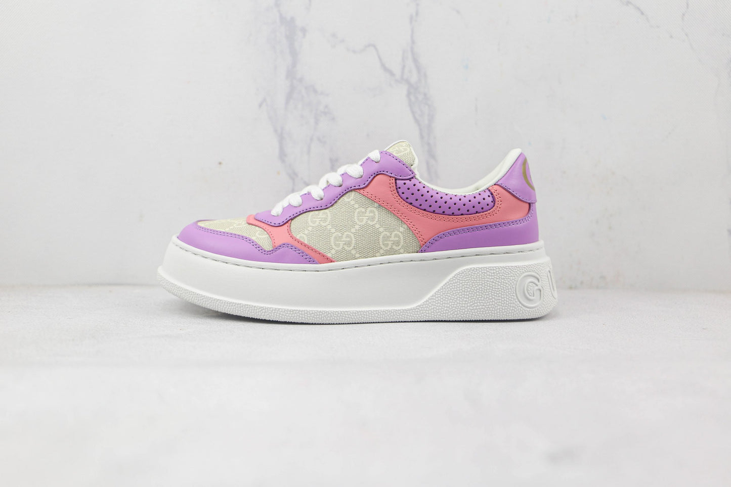Gucci Baskets GG Supreme - Rose