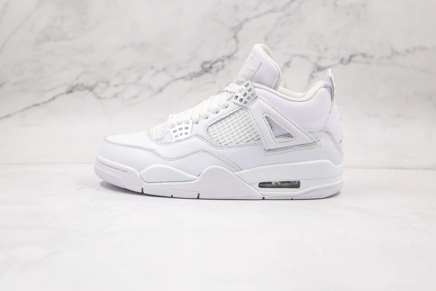 Air Jordan 4 Metallic - Blanc