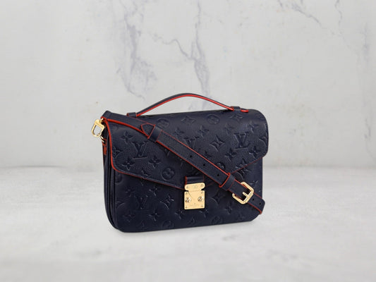 Louis Vuitton &#8211; Pochette Metis Cuir Monogram Empreinte - Bleu marine