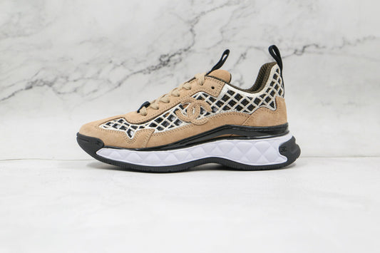 Chanel Sneaker - Beige