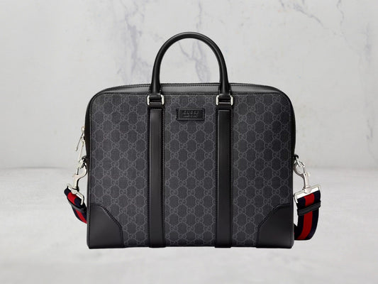 Gucci Malette Suprême GG