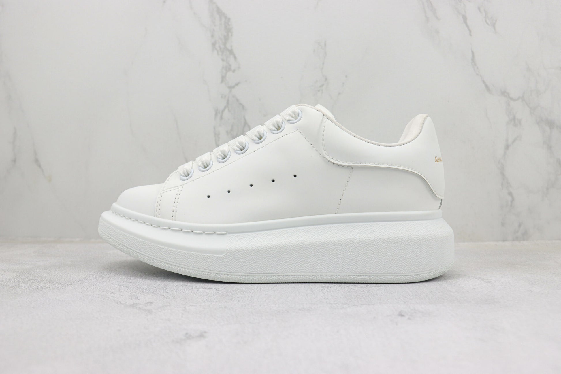 Alexander McQueen Sneakers Oversize - Blanc