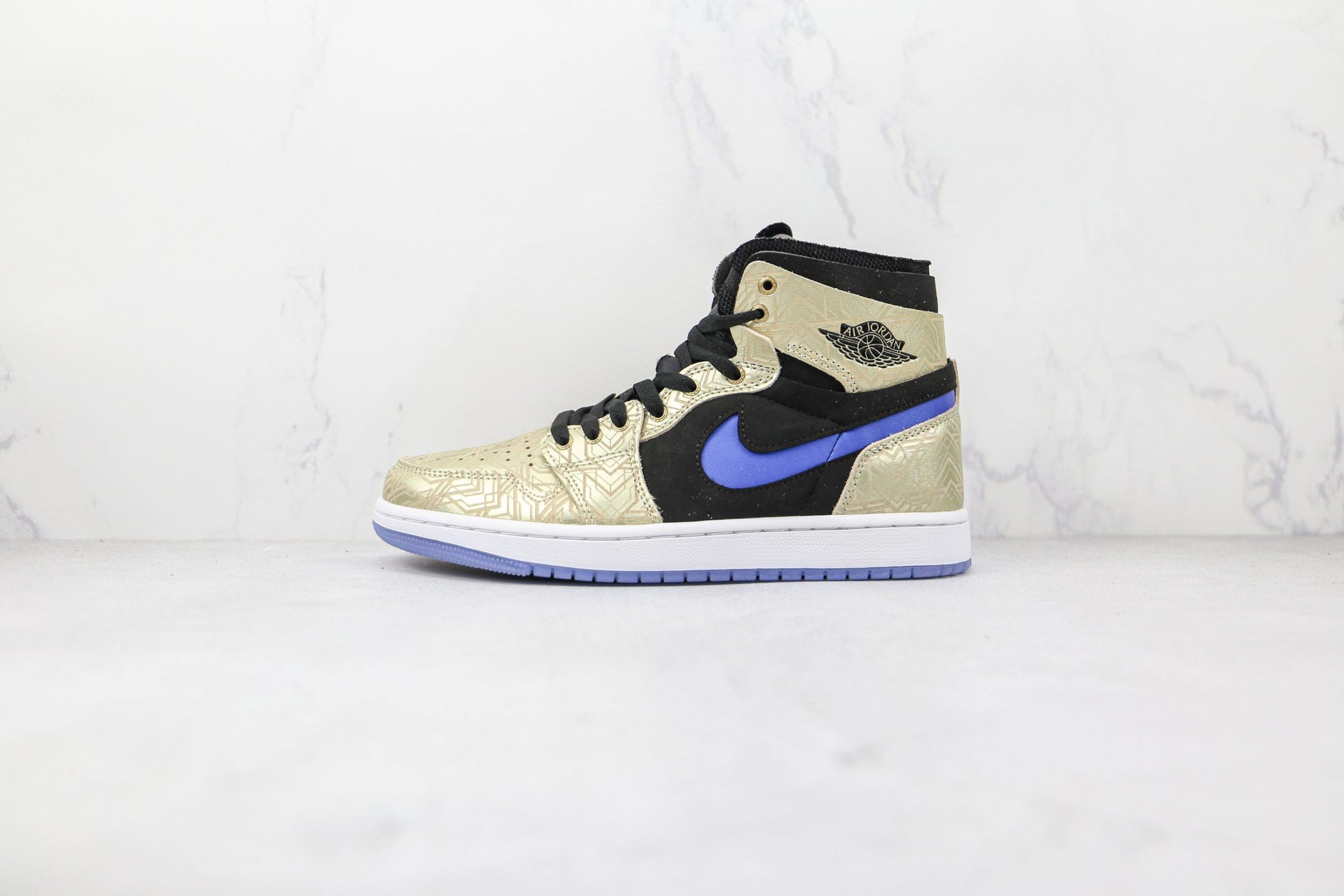 Air Jordan 1 Mid CMFT Gold Laser - 