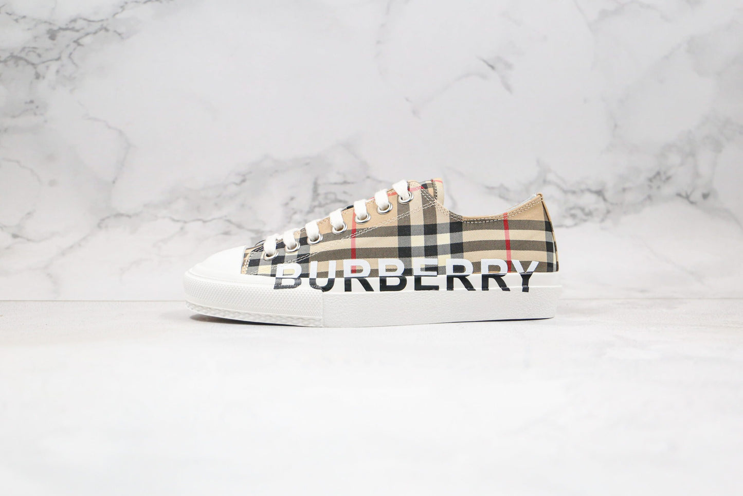 Sneaker Burberry - BBN