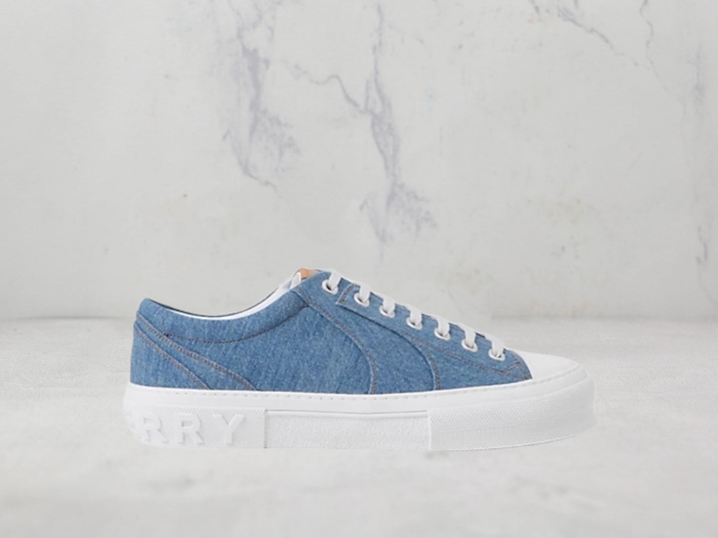 Sneaker Burberry - Bleu clair