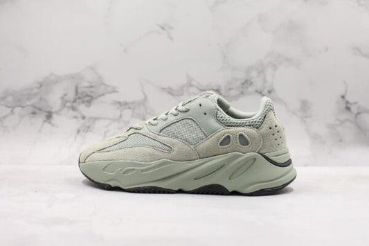 Yeezy Boost 700 - Gris
