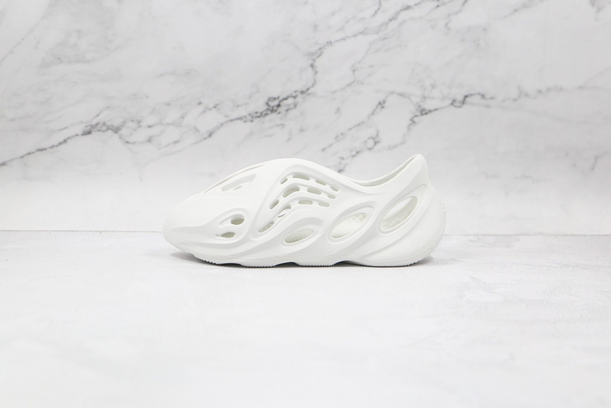 Yeezy Foam RNNR