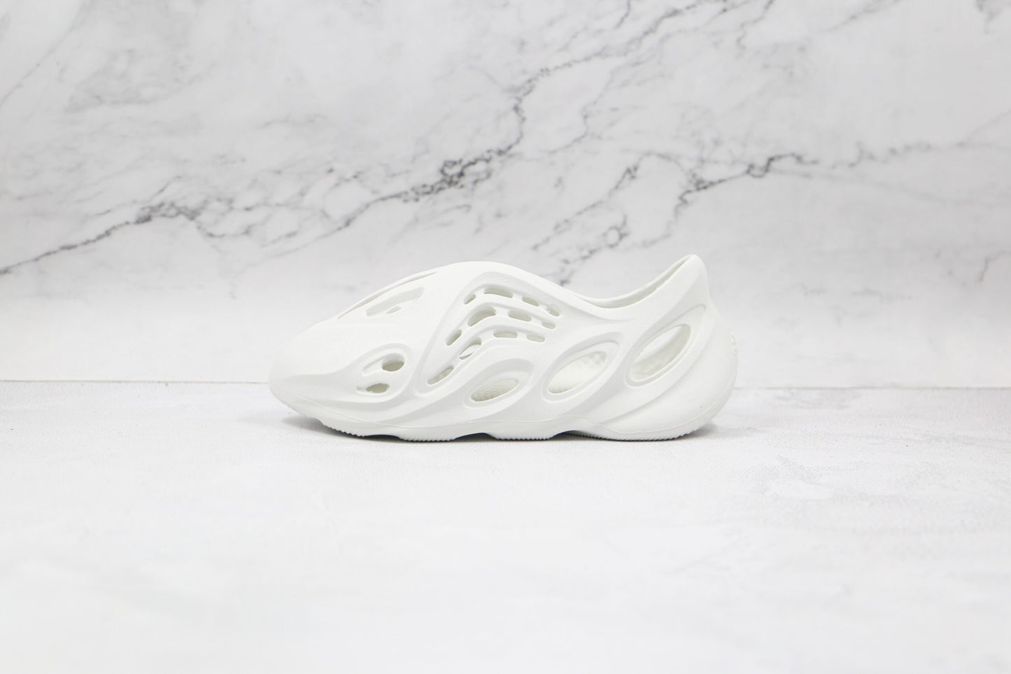 Yeezy Foam RNNR - Noir