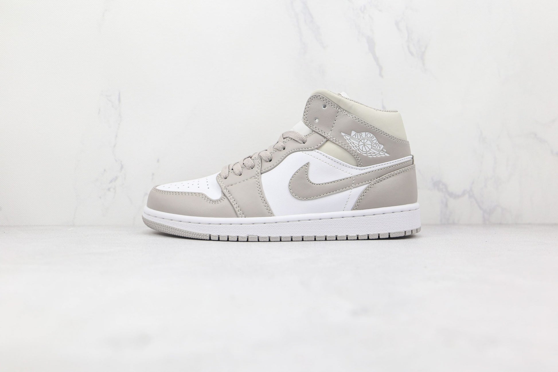 Jordan 1 Mid Linen - 