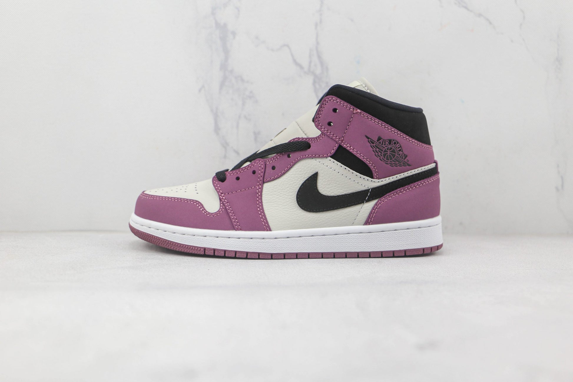 Jordan 1 Mid SE Light Mulberry - 