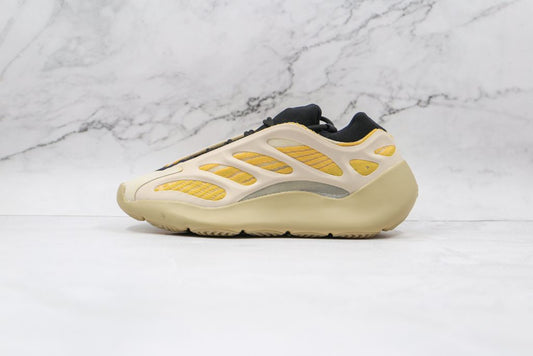 Yeezy Boost 700 V3 - Blanc / Jaune