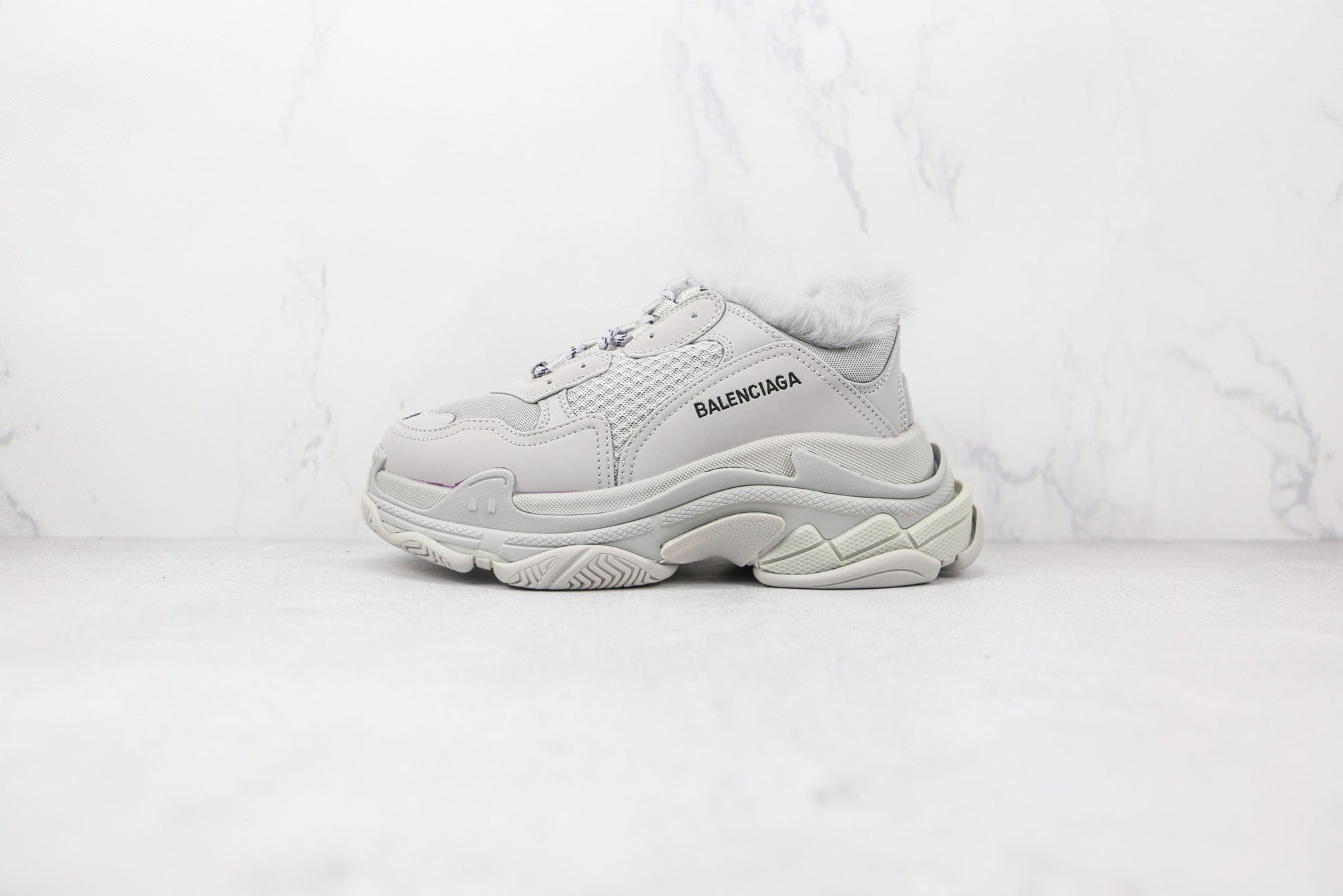 Balenciaga Triple S &#8211; Avec Fausse Fourrure - Blanc